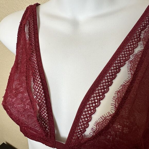 Victoria’s Secret Very Sexy unlined plunge bra burgundy lace Size 34D Dark Red - Picture 2 of 7